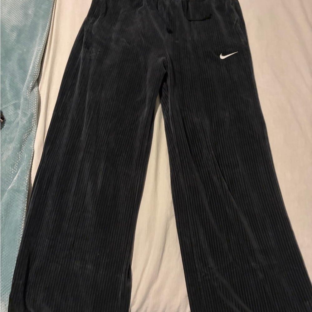 Nike women’s Black corduroy Pants